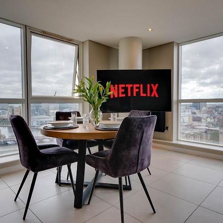Tallest Building In The City Centre Sleeps 5 Incredible City Mountain And Lagan Views Belfast Eksteriør bilde