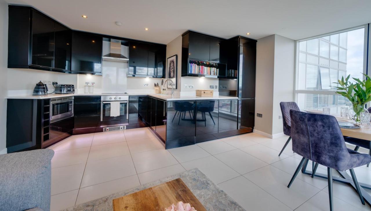 Tallest Building In The City Centre Sleeps 5 Incredible City Mountain And Lagan Views Belfast Eksteriør bilde