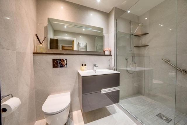 Tallest Building In The City Centre Sleeps 5 Incredible City Mountain And Lagan Views Belfast Eksteriør bilde